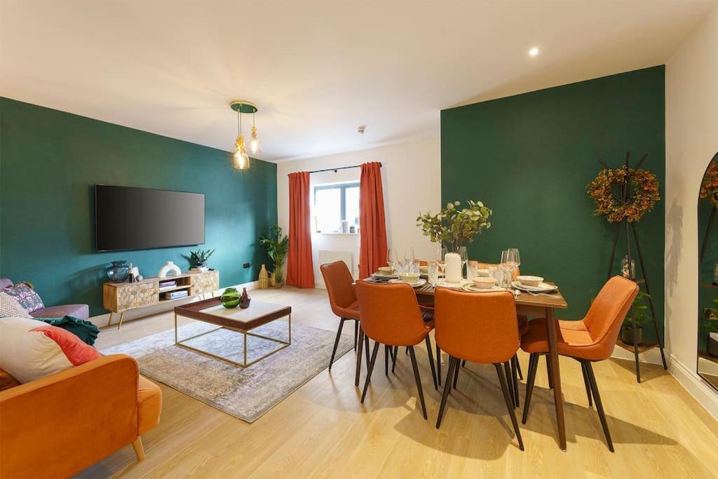 Lilyturf - 2 Bedroom Luxury Apartment By Mint Stays บริสตอล ภายนอก รูปภาพ